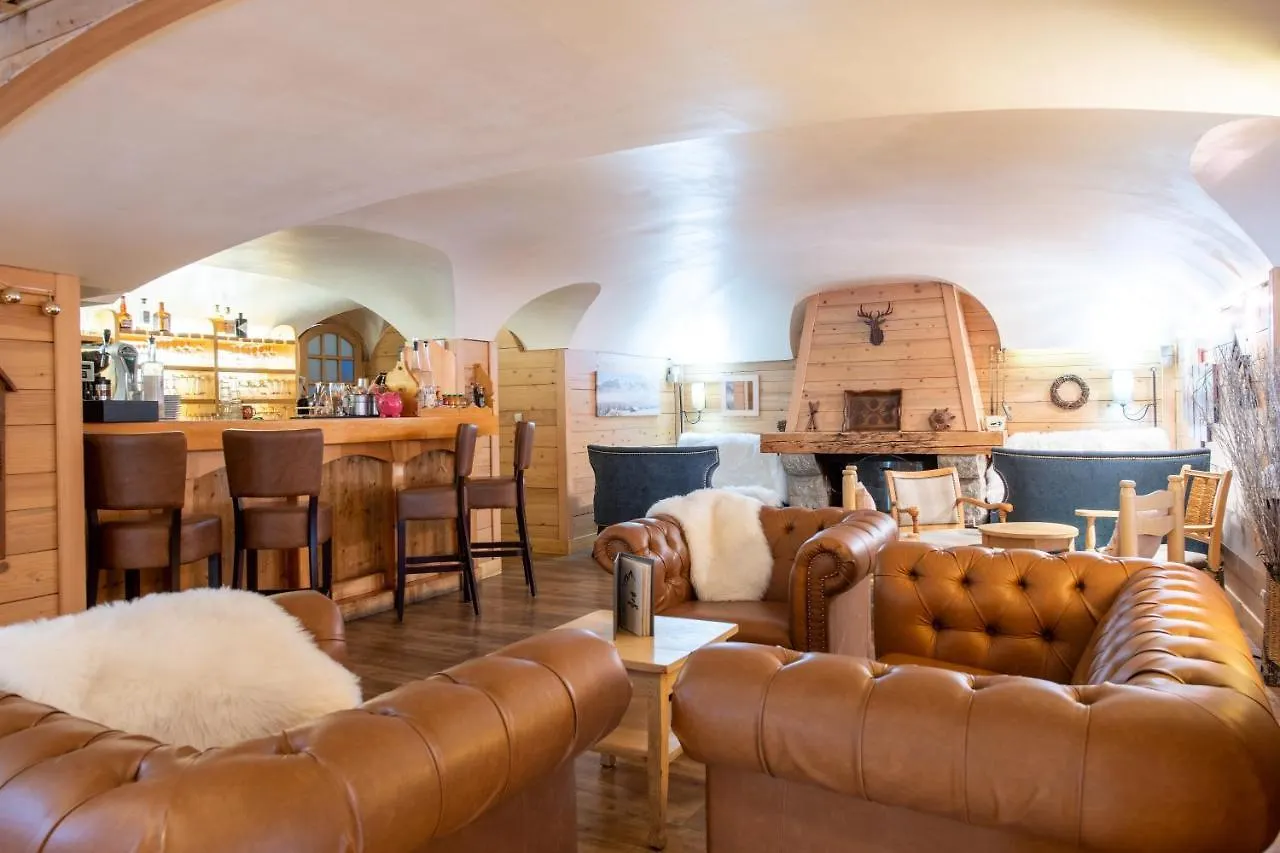 **  Hotel La Montagne La Clusaz Francia