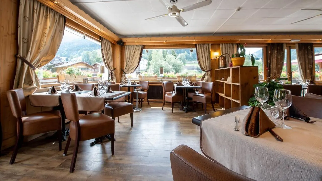 לה קלוסאז Hotel La Montagne 2*, לה קלוסאז